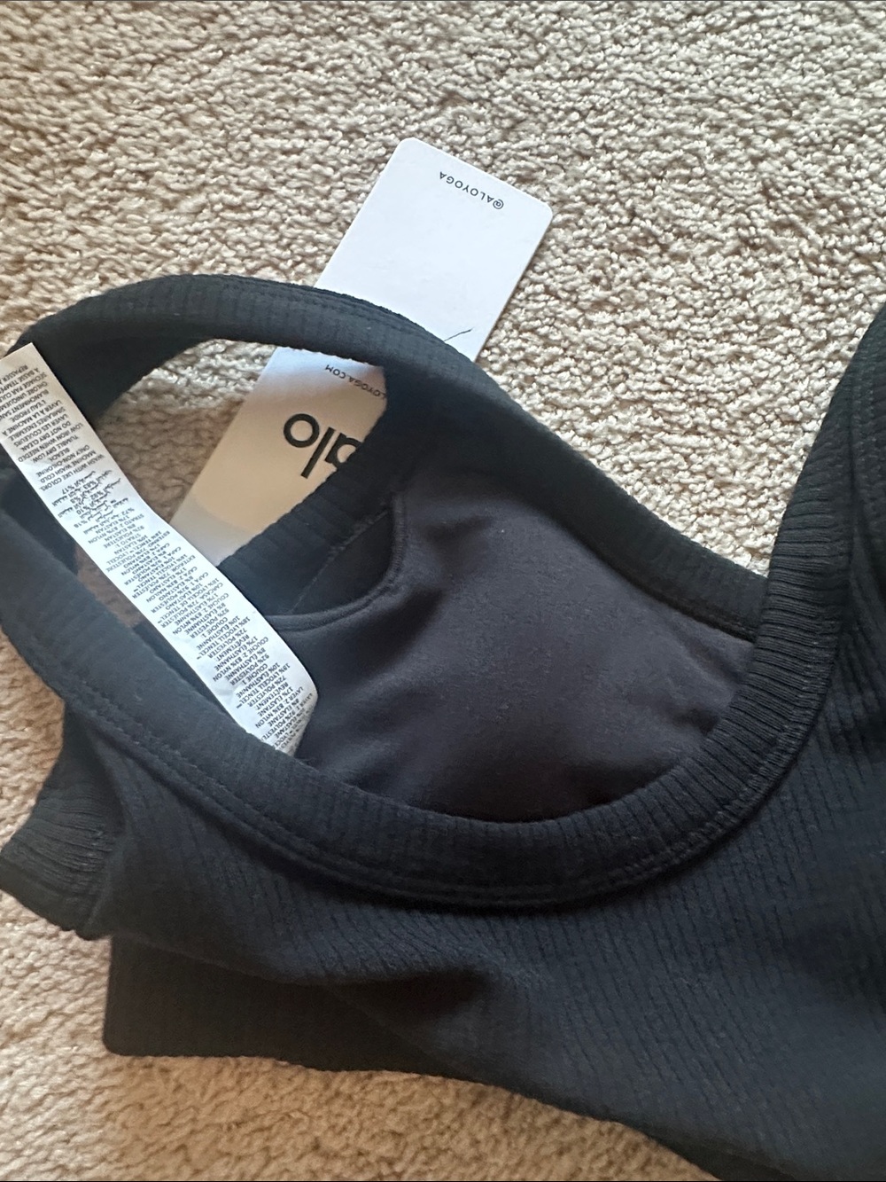 ALO Yoga Wellness Bea - Picture 5 of 7